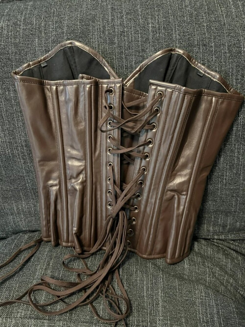 Faux Leather Steampunk Overbust Corset (30'') - Picture 4 of 5
